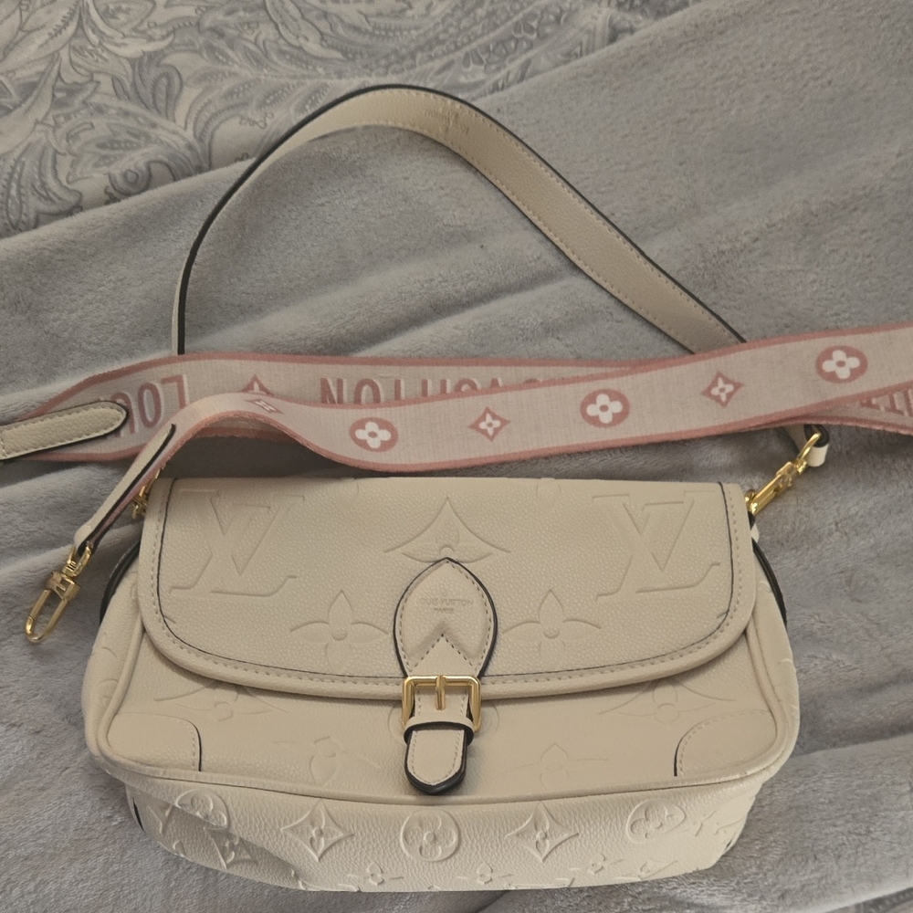 ONE/SIZE Cream Embossed Shoulder Bag with Pink Logo Strap